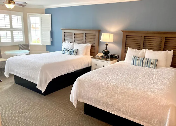 Sand Pebbles Inn